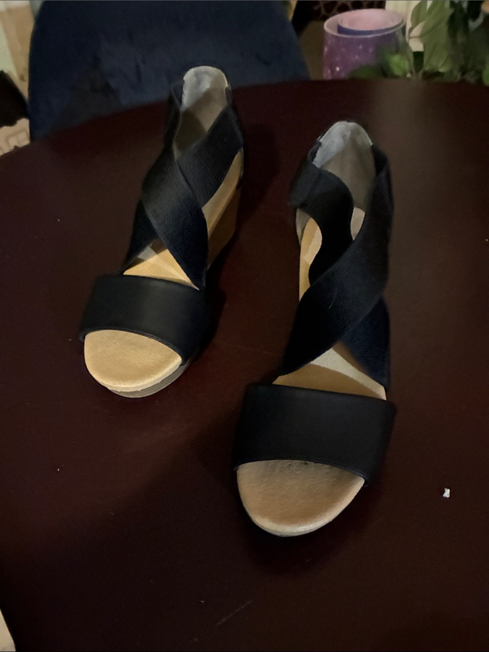Dr. Scholl’s Women's Black Crisscross Wedge Sandals - Comfortable 8 1/2